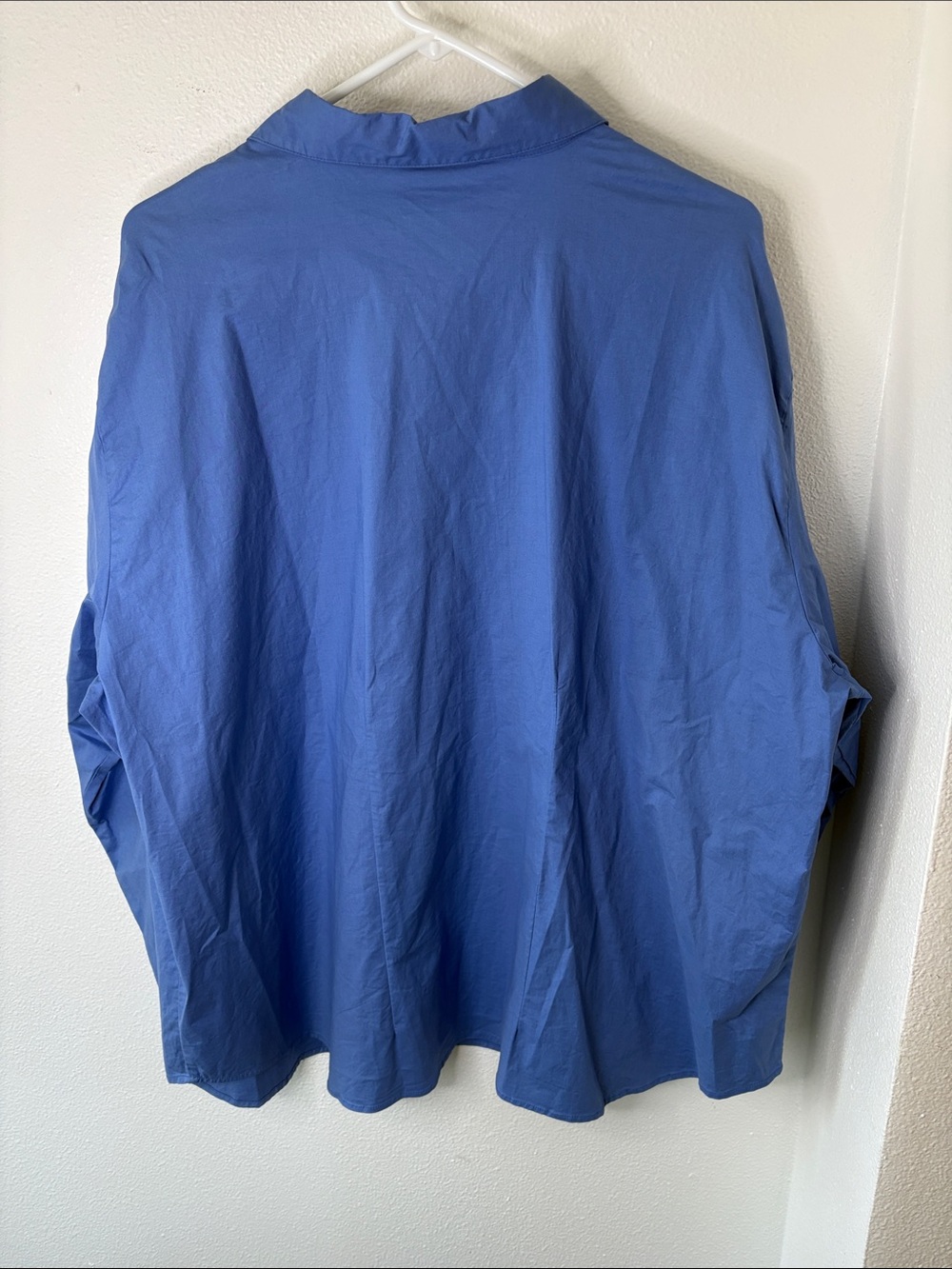 DC Women's Solid Blue Button-Up Shirt - 3X - Picture 4 of 4